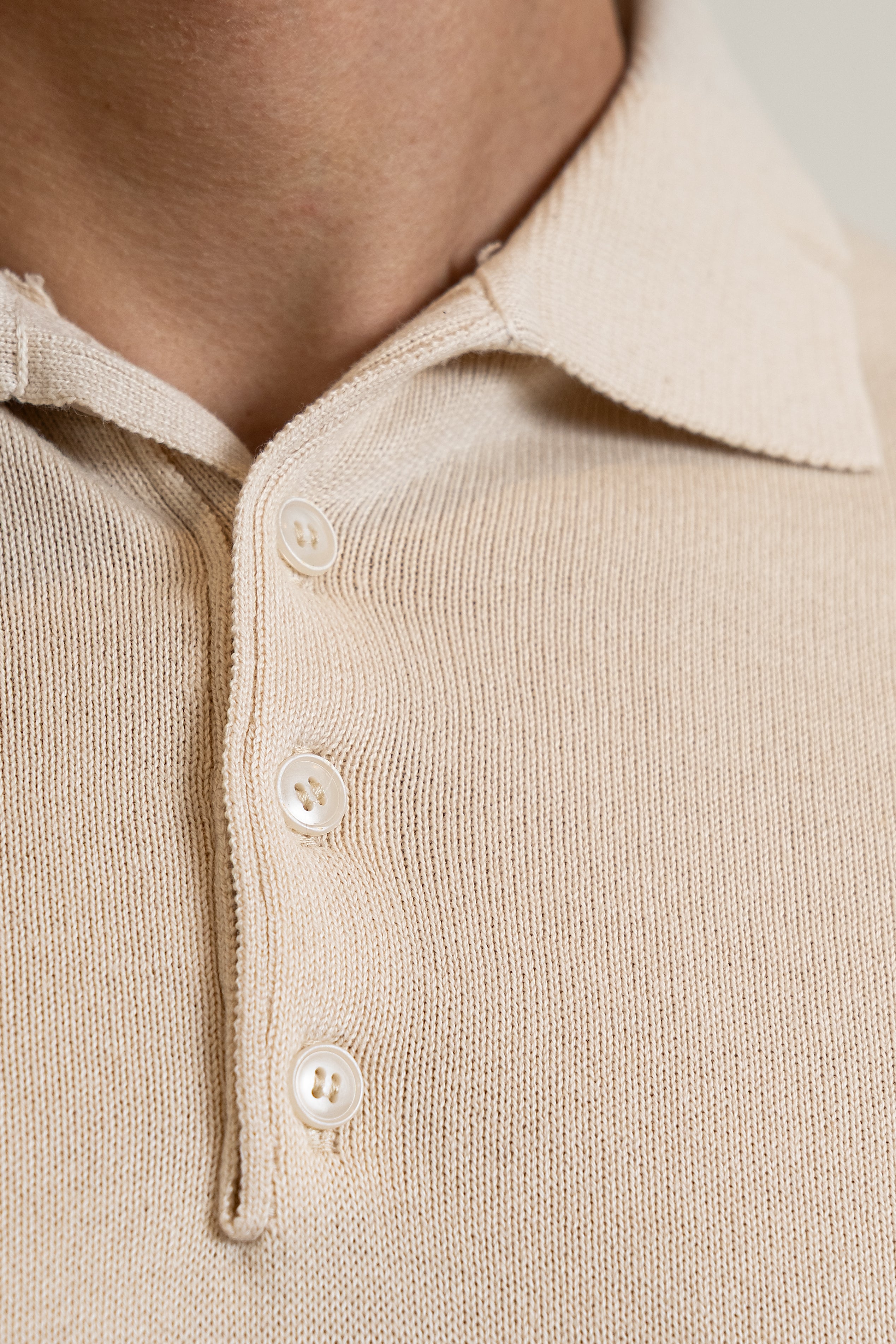 Polo Quattro Bottoni Crema